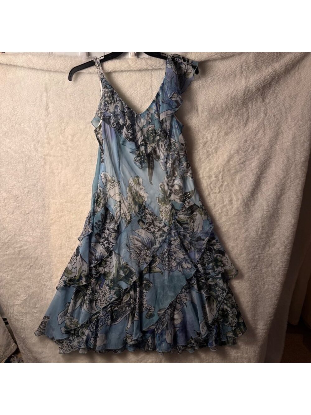 Dressbarn Size 14 Blue Floral Ruffled Sleeveless V Neck Dress vintage 90’s retro
